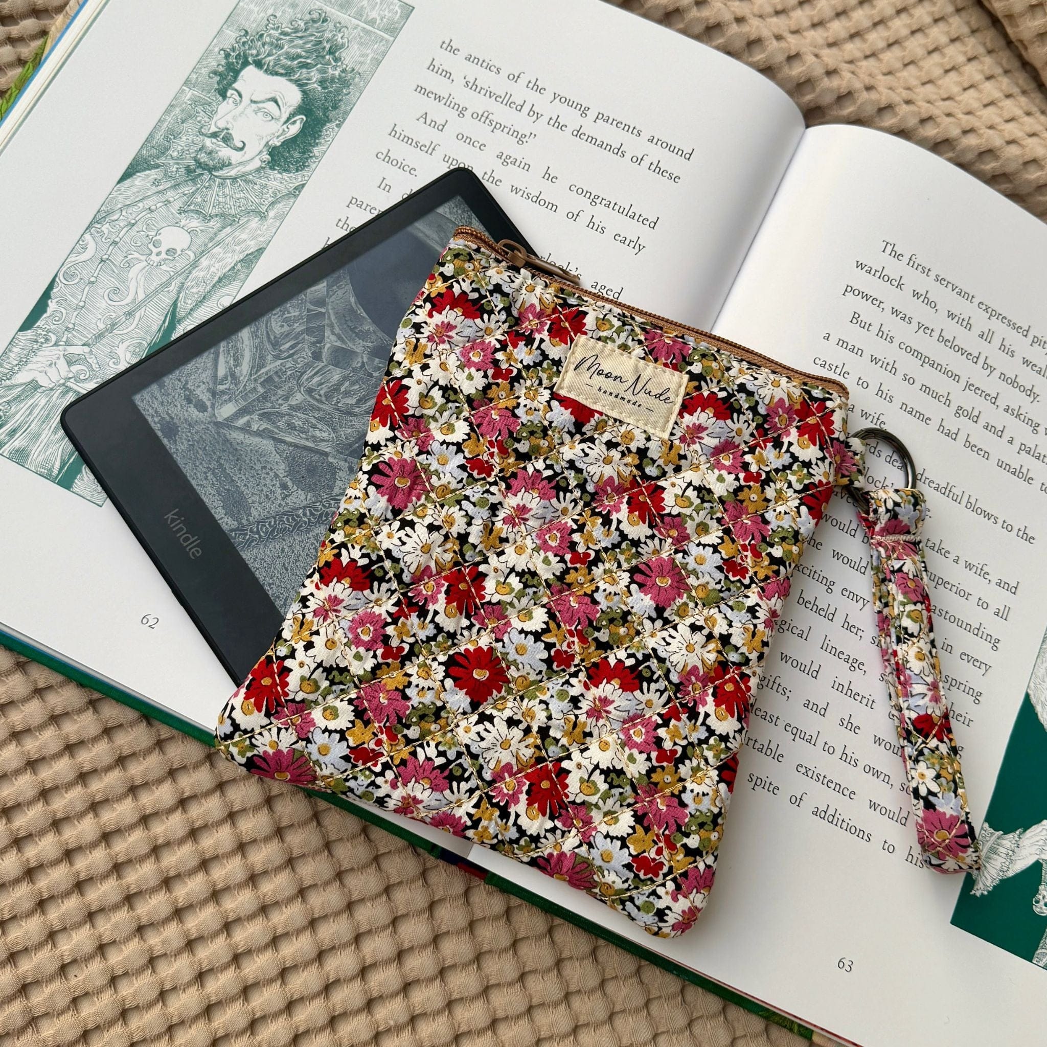 Autumn eReader Pouch - Image 4