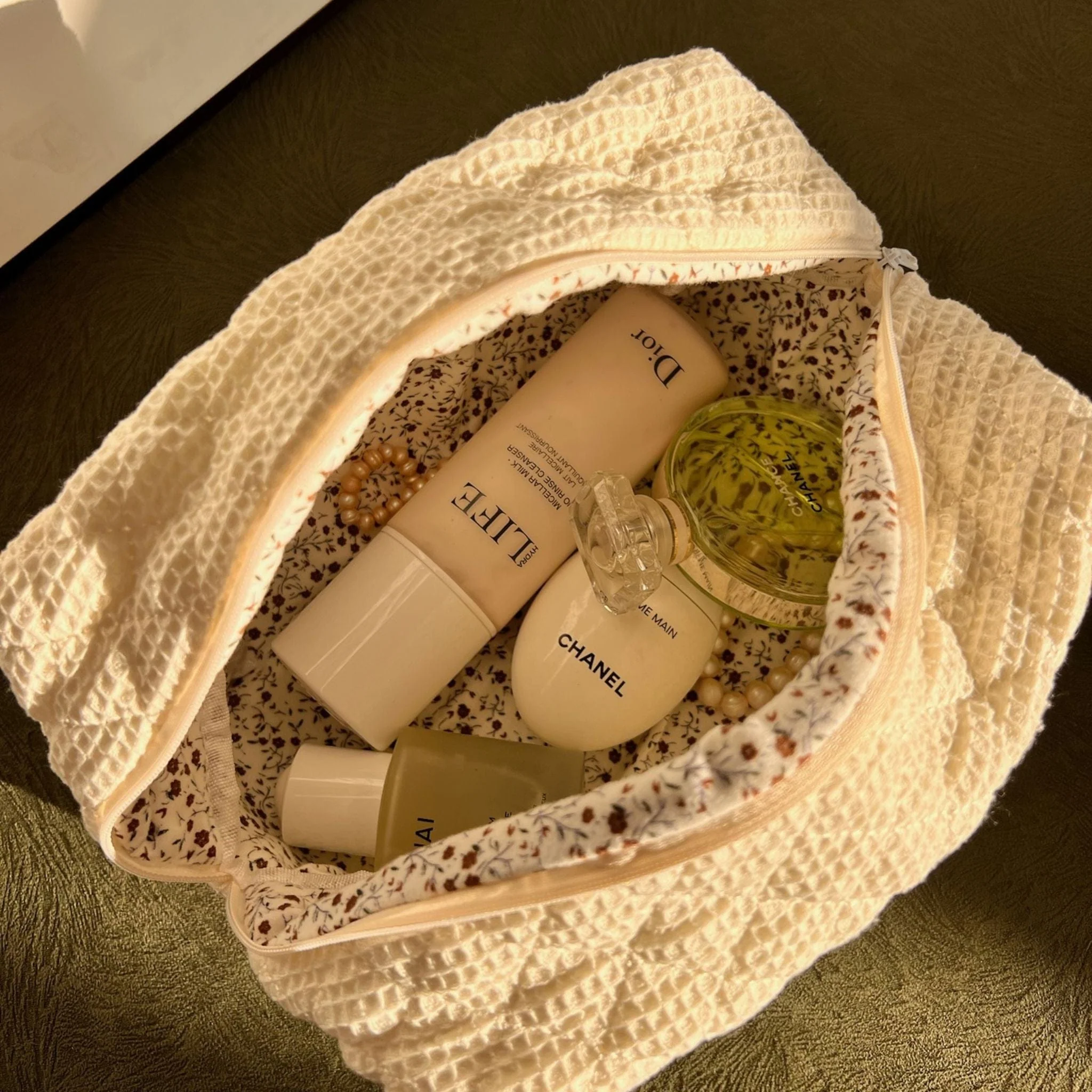 Cream Large Makeup Bag - Image 3