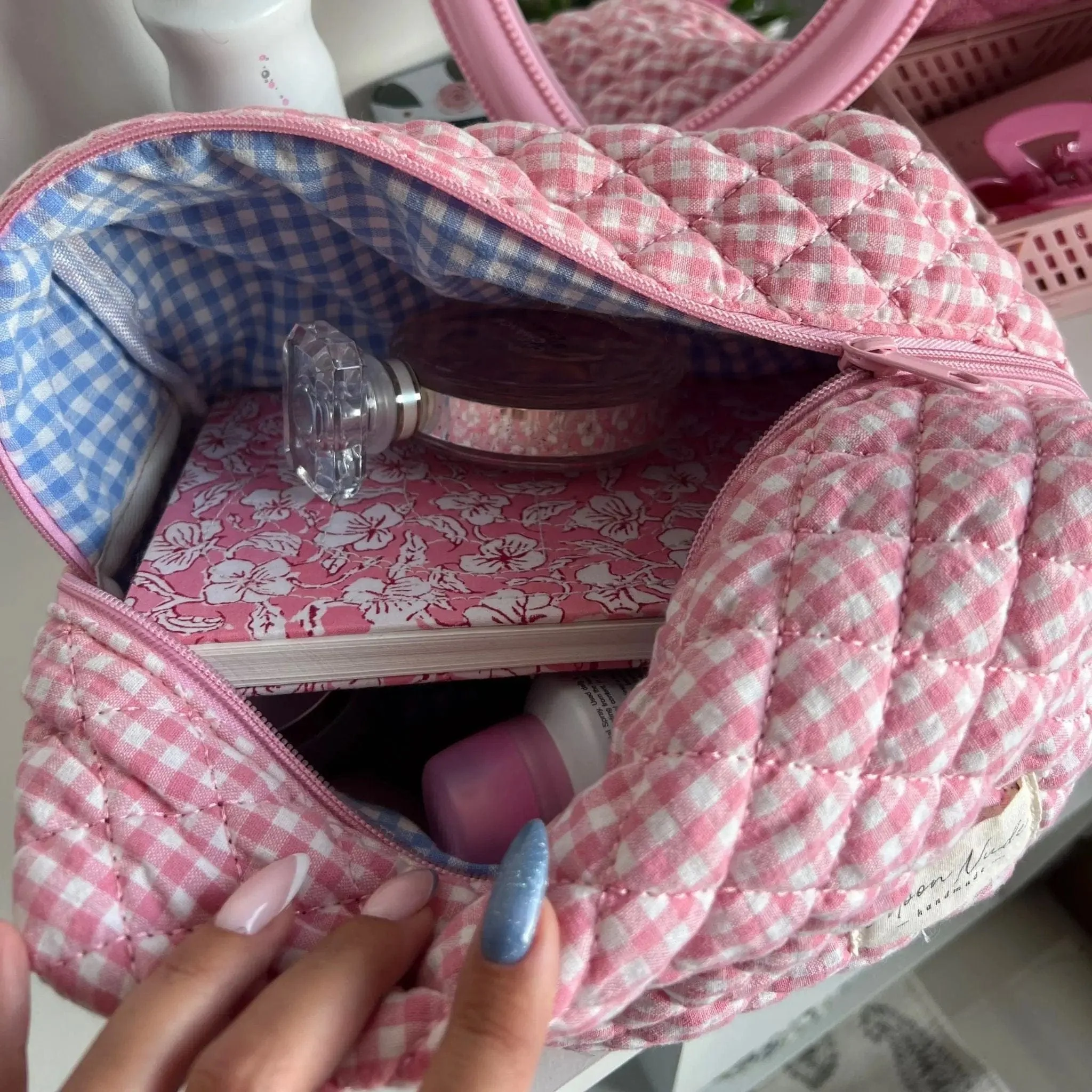 Flamingo Large Makeup Bag - Image 6