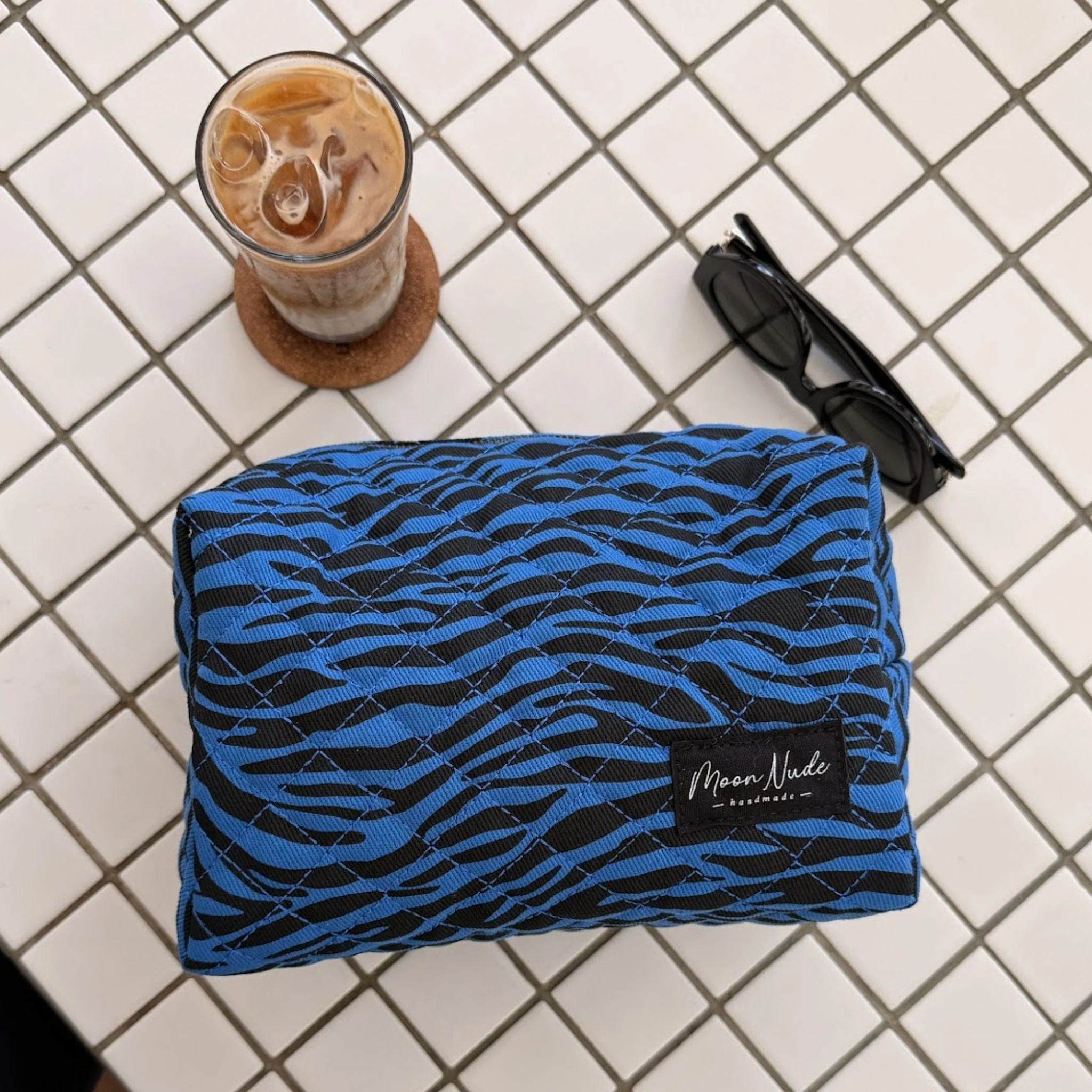 Mirage Large Makeup Bag - Image 3