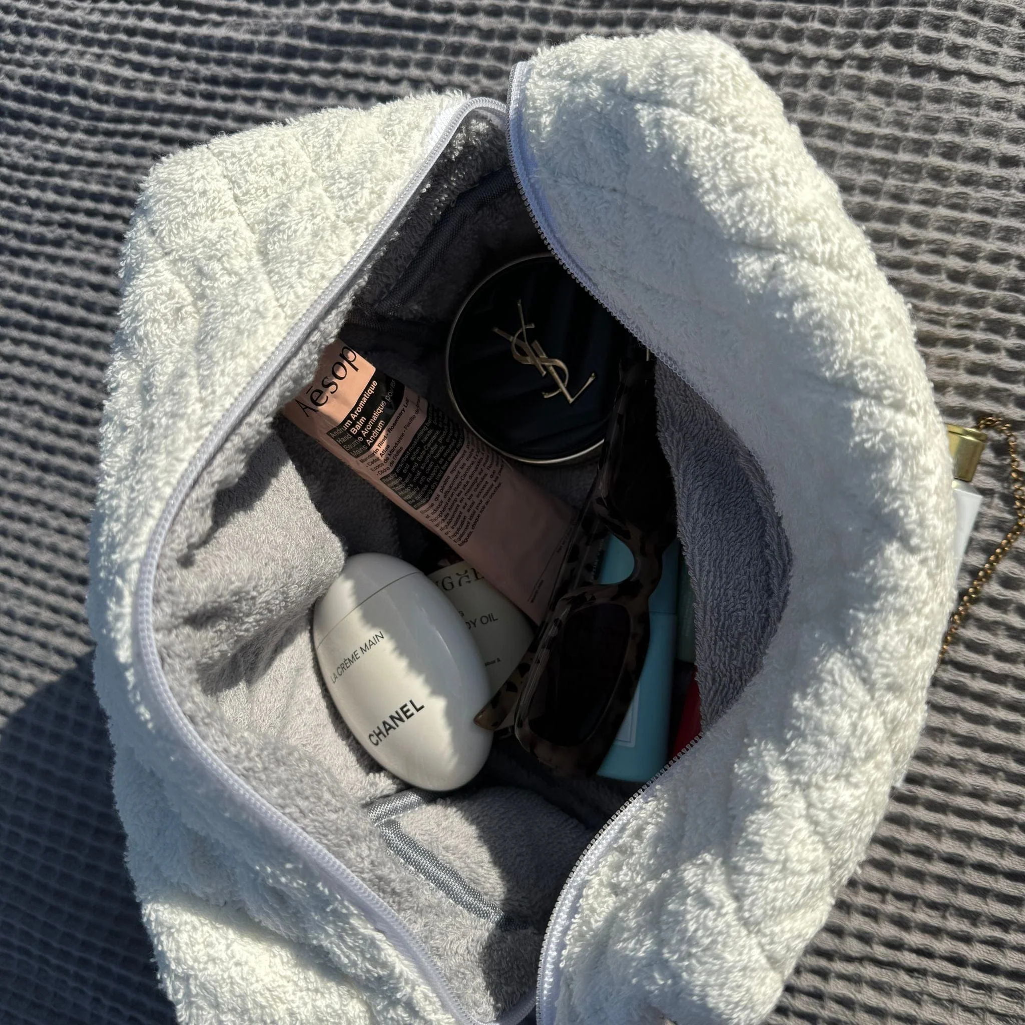 Snow Large Makeup Bag - Image 3