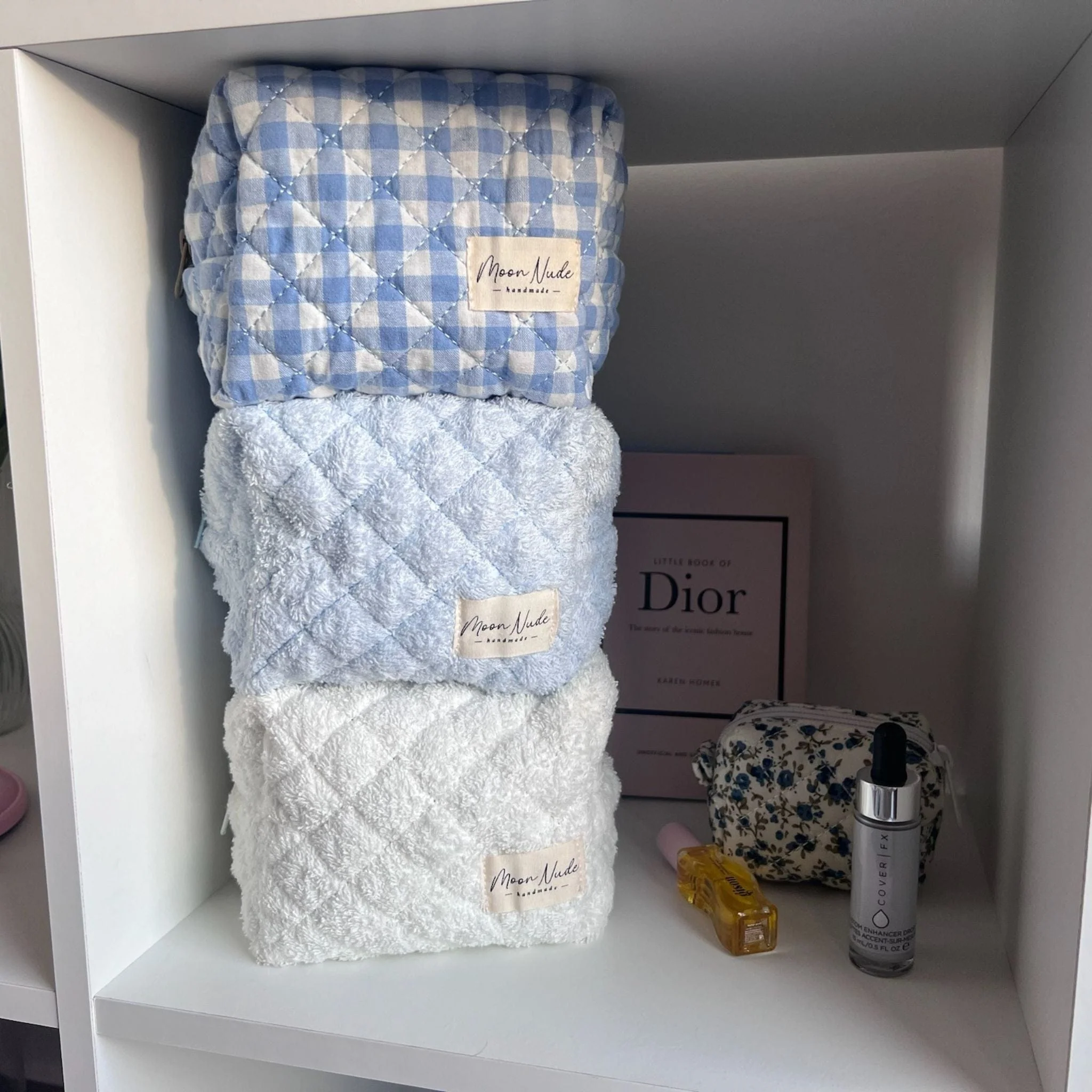 Snow Mini Makeup Bag - Image 5