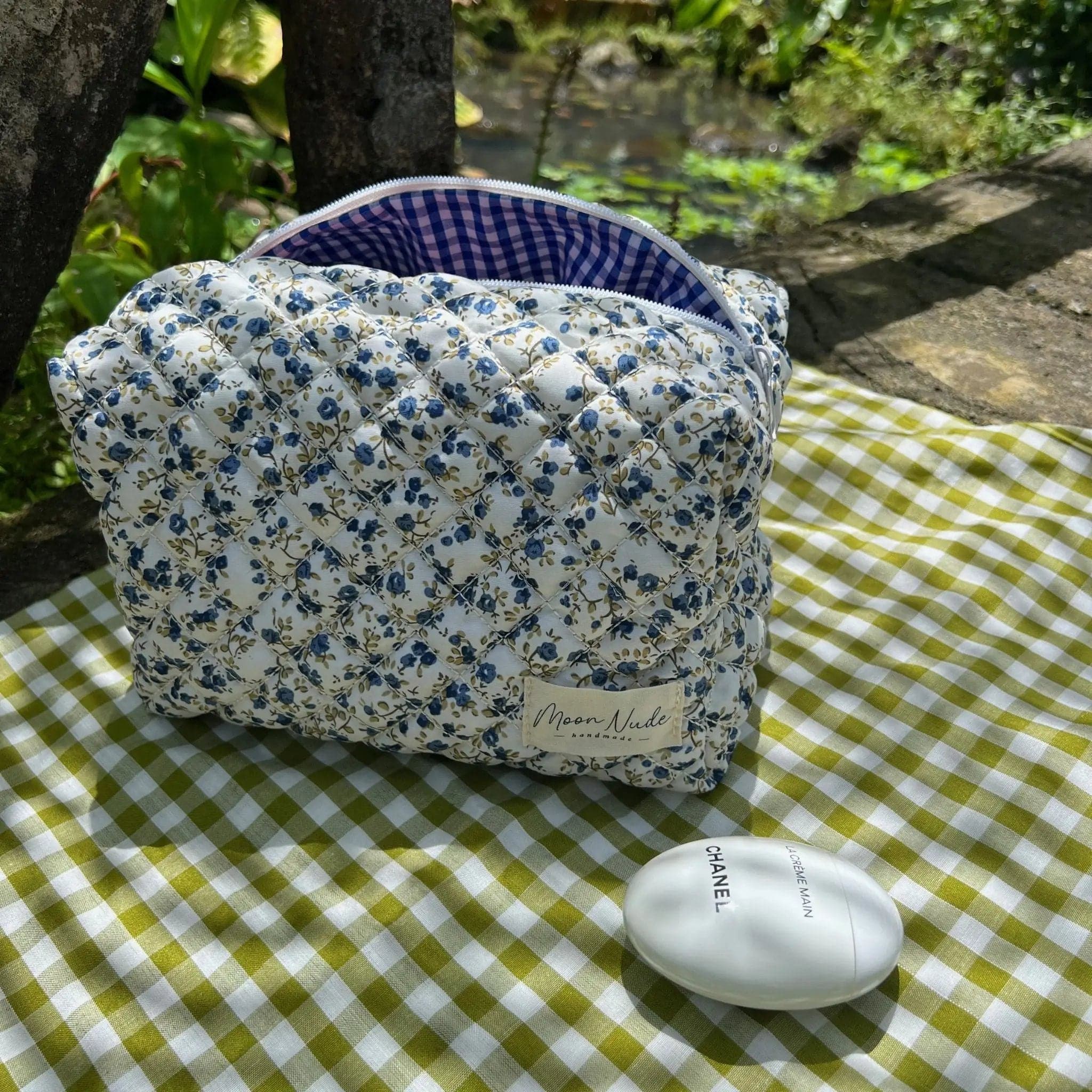 Spring Large Makeup Bag - Image 4